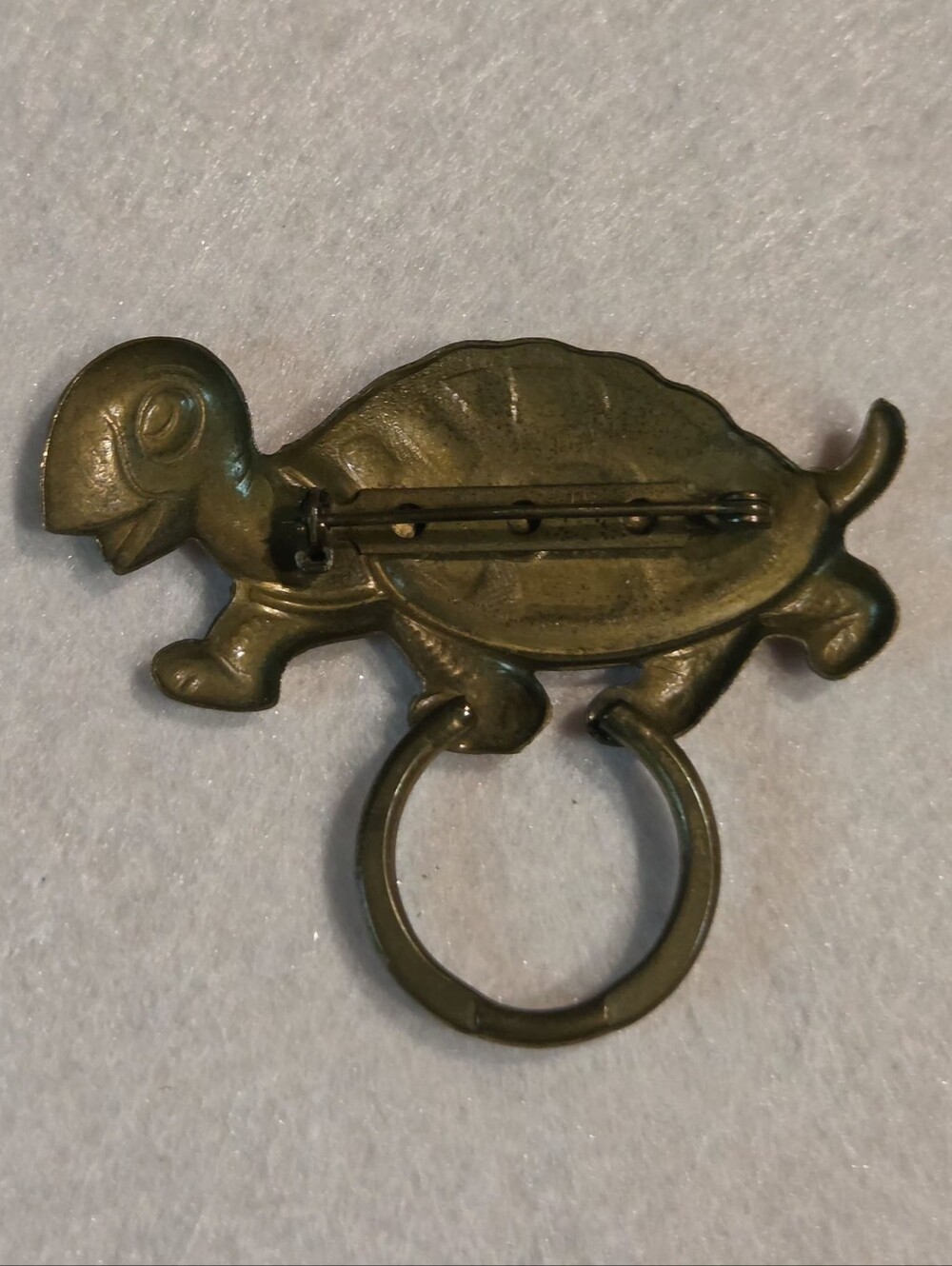Cute Antique Goldtone Color Turtle Scarf / Glasses Brooch / Pin - Picture 2 of 2